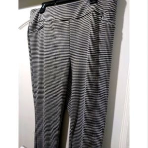 7th Avenue Design Studio New York & Company Pull On BootCut Pants